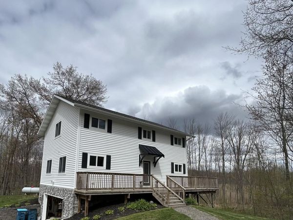3776 N Sturgeon Road, Midland, MI 48642