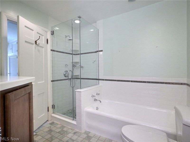19001 Shelburne Road, Shaker Heights, OH 44118 Photo 12