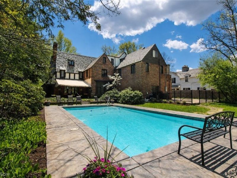 19001 Shelburne Road, Shaker Heights, OH 44118 Photo 3