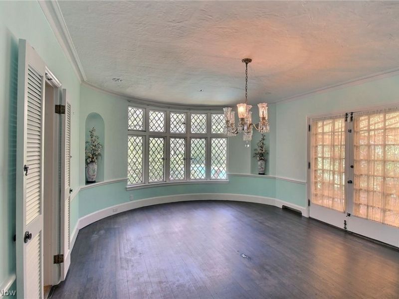 19001 Shelburne Road, Shaker Heights, OH 44118 Photo 8