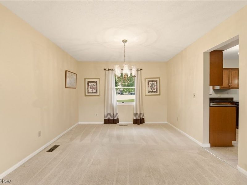 24795 Framingham Drive, Westlake, OH 44145 Photo 12