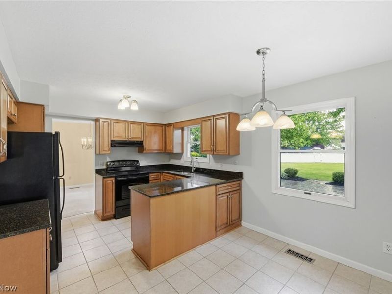 24795 Framingham Drive, Westlake, OH 44145 Photo 21