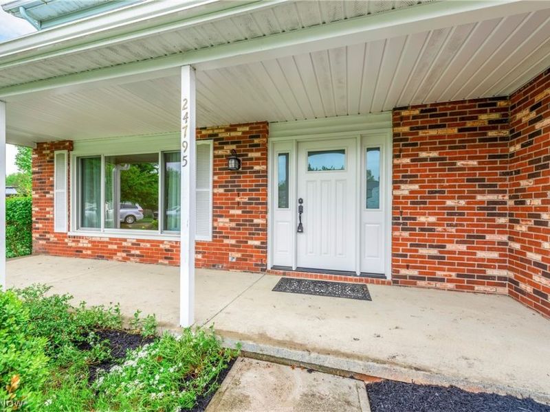 24795 Framingham Drive, Westlake, OH 44145 Photo 3