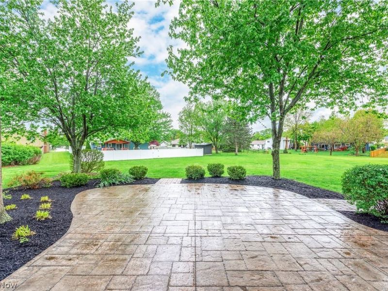 24795 Framingham Drive, Westlake, OH 44145 Photo 5