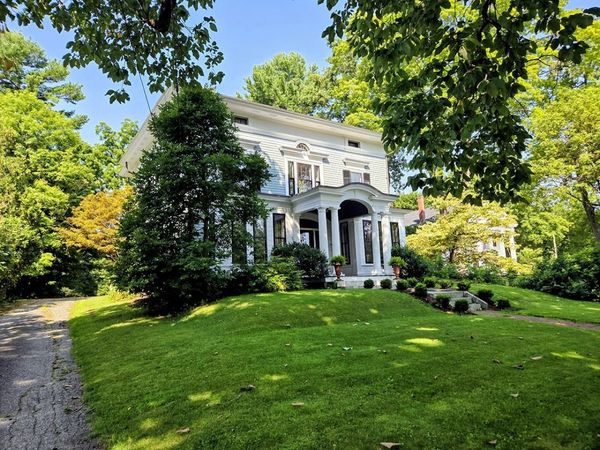 14 South St, Grafton, MA 01519