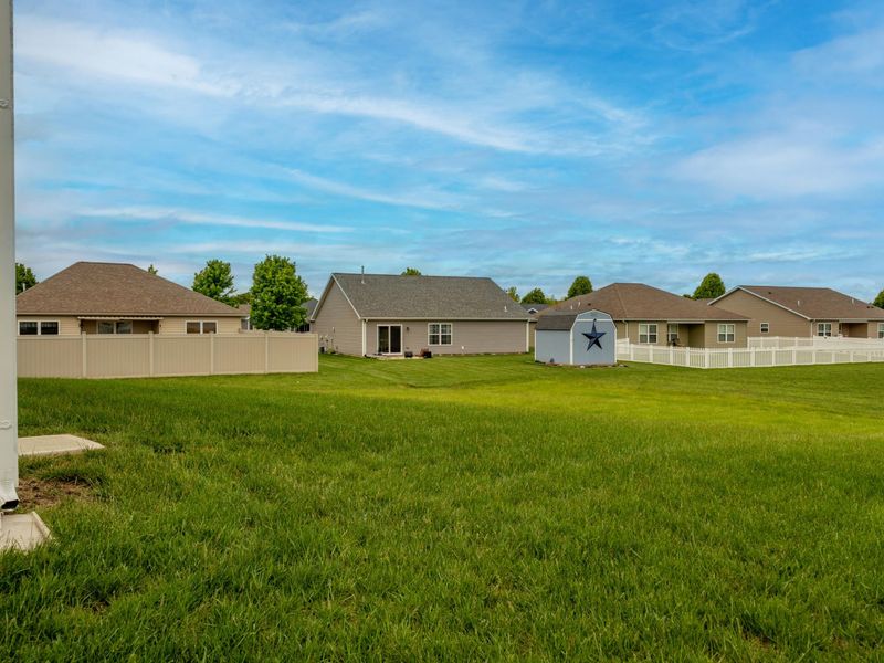 196 Riesling Drive, Englewood, OH 45322 Photo 37