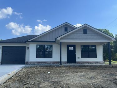 100 Bow Bridge Drive, Berea, KY 40403