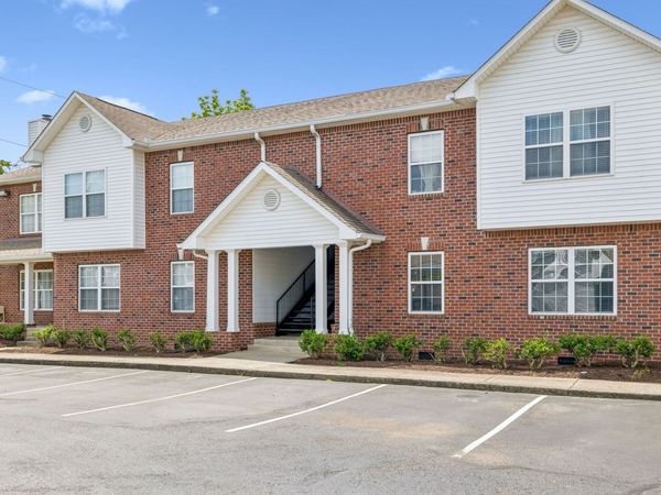7470 Charlotte Pike , Unit 109, Nashville, TN 37209