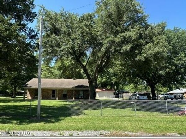 14708 Parker Road, Biloxi, MS 39532