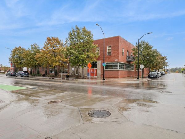 301 E Court Avenue, Unit 207, Des Moines, IA 50309
