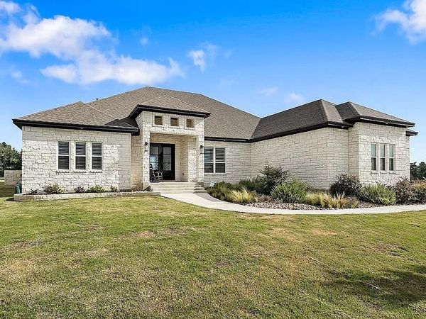 1102 Woodpark LN, Georgetown, TX 78633