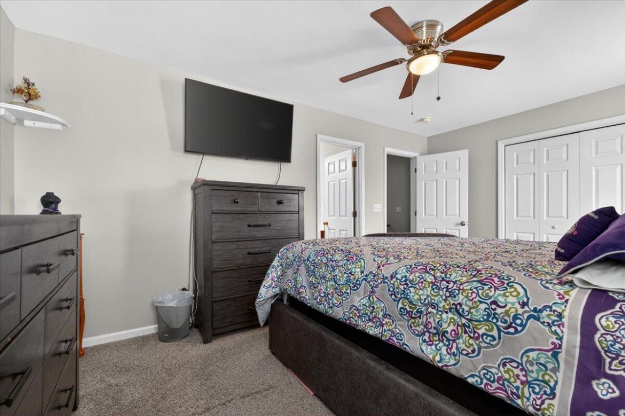 112 Hemingway Photo 19