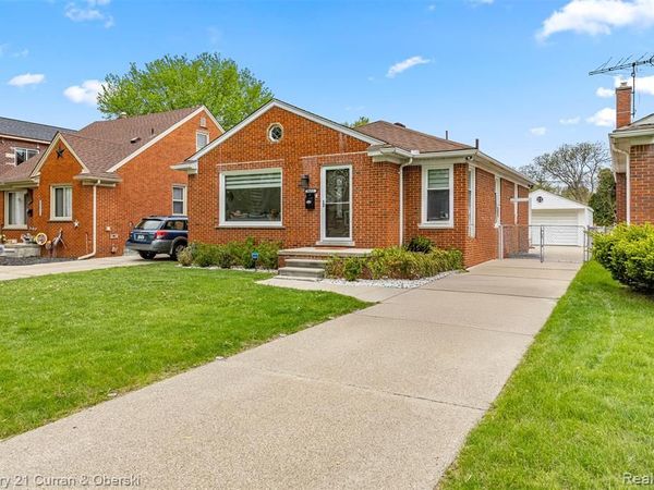 8483 Riverdale Street, Dearborn Heights, MI 48127
