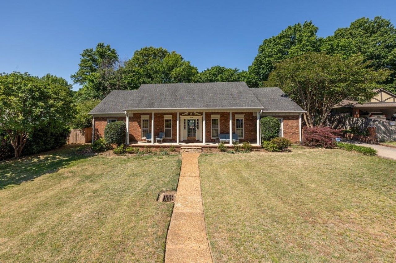 2839 HONEY TREE DR Germantown, TN 38138