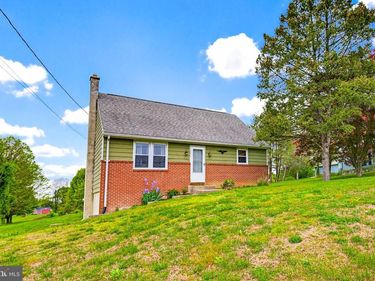 404 RIVER CORNER RD, CONESTOGA, PA 17516