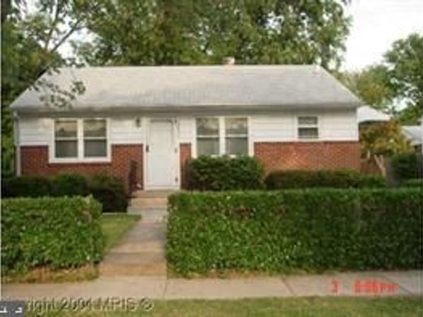 10015 MONTAUK AVENUE , BETHESDA, MD 20817