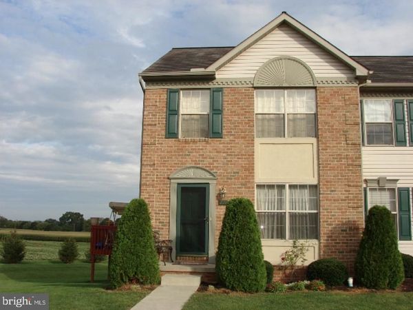 228 COBBLESTONE LANE, LANCASTER, PA 17601