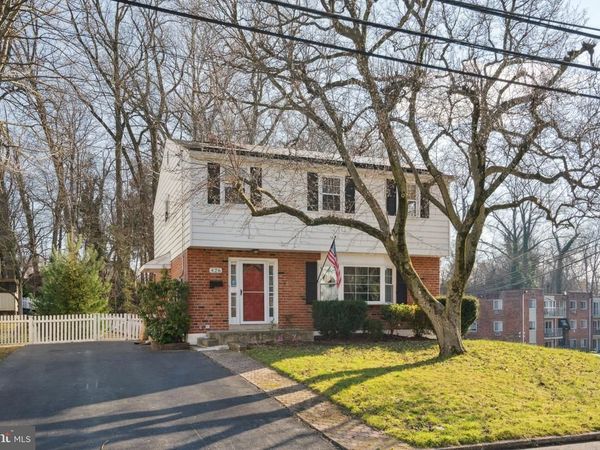 426 E HINCKLEY AVENUE, RIDLEY PARK, PA 19078