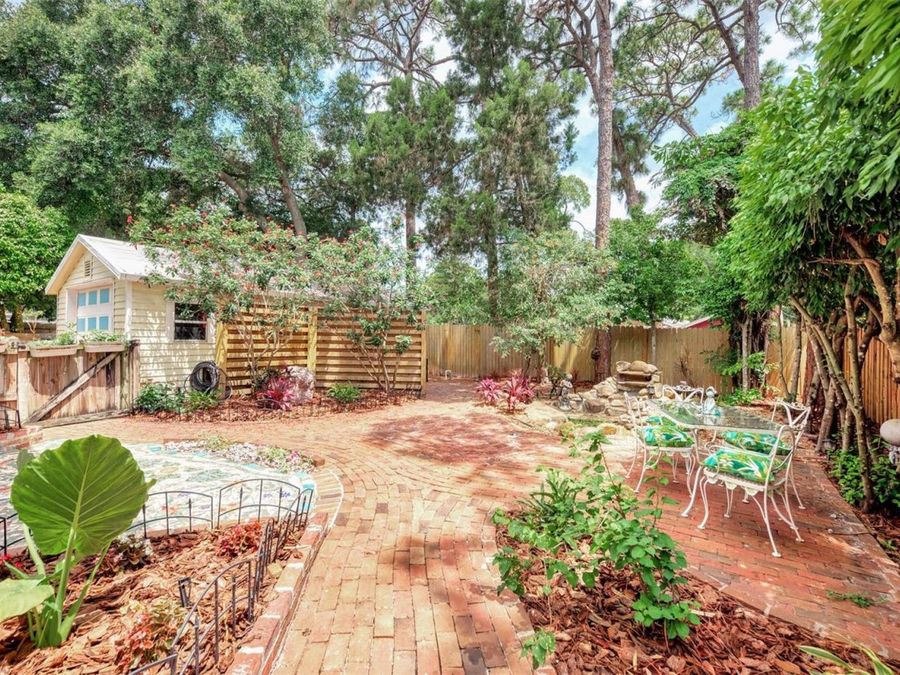 Property Image 32