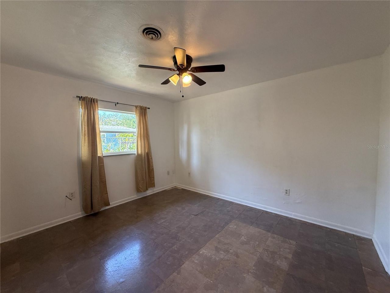 915 14th Street E, Bradenton, FL 34208 Photo