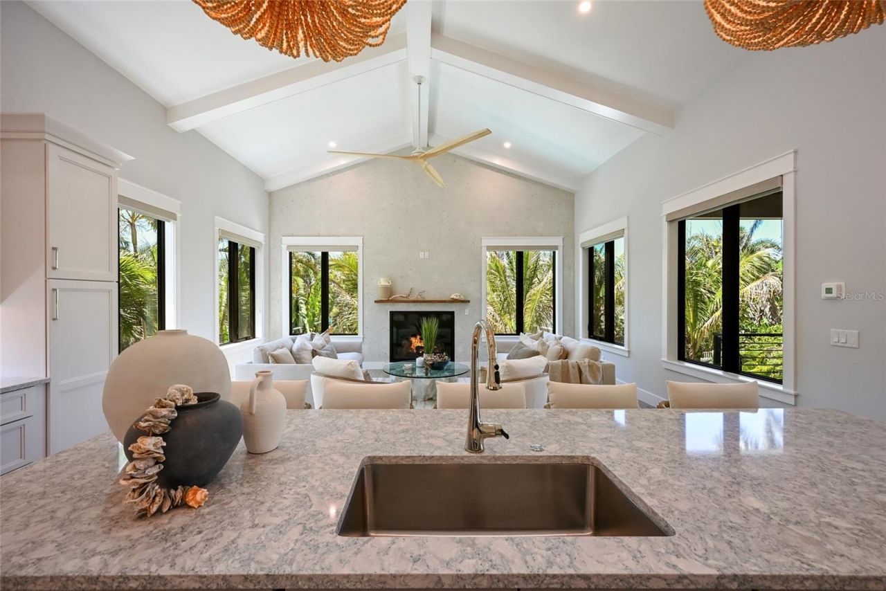 513 N Bay Boulevard, Anna Maria, FL 34216 Photo
