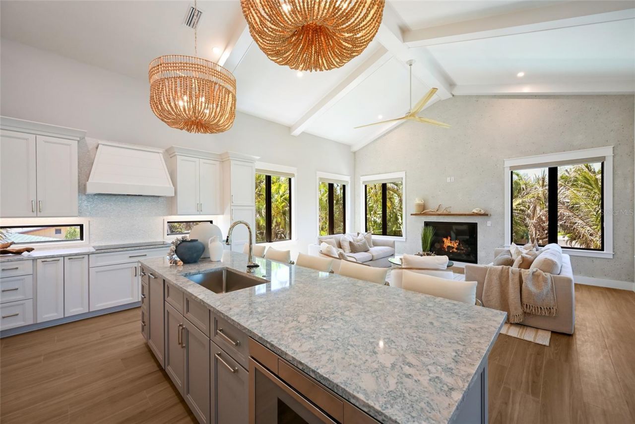 513 N Bay Boulevard, Anna Maria, FL 34216 Photo