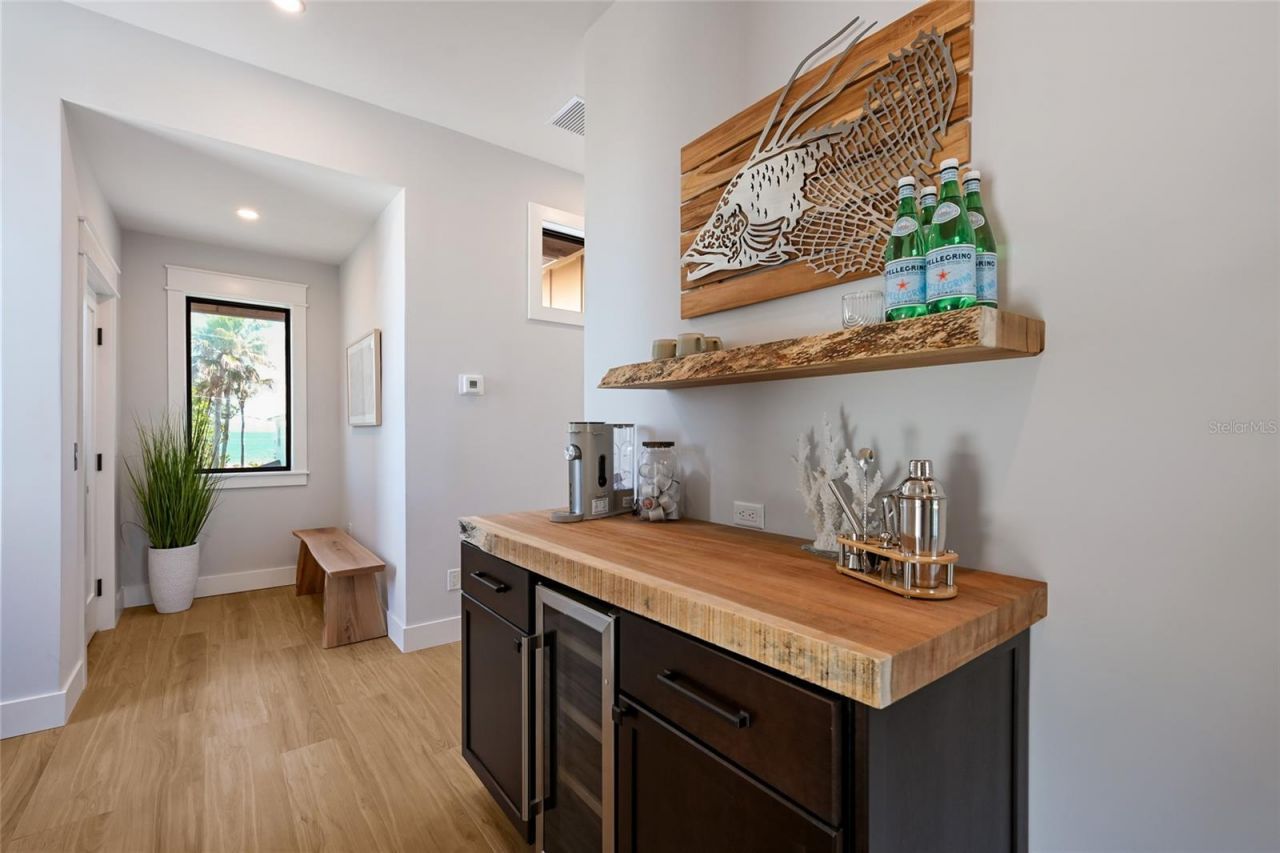 513 N Bay Boulevard, Anna Maria, FL 34216 Photo