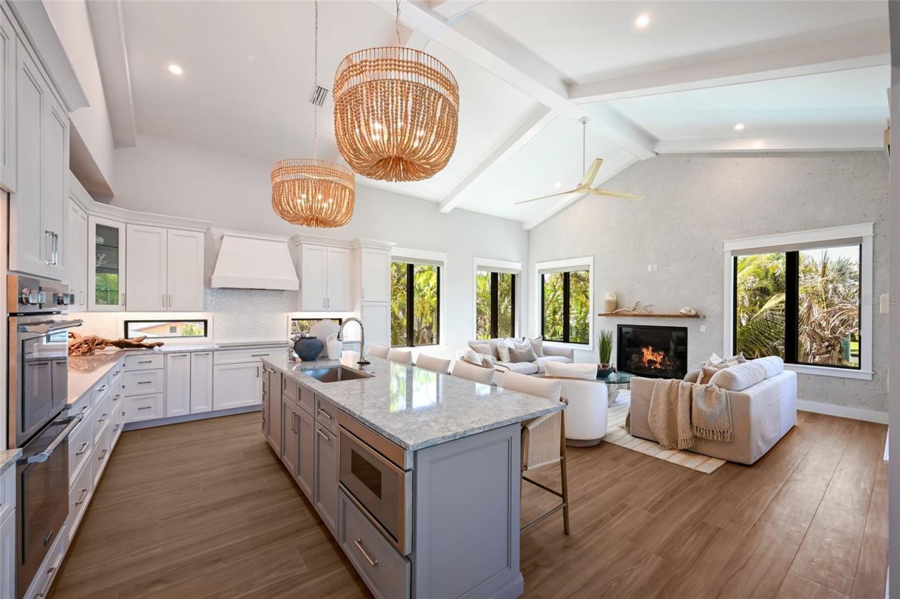 513 N Bay Boulevard, Anna Maria, FL 34216 Photo