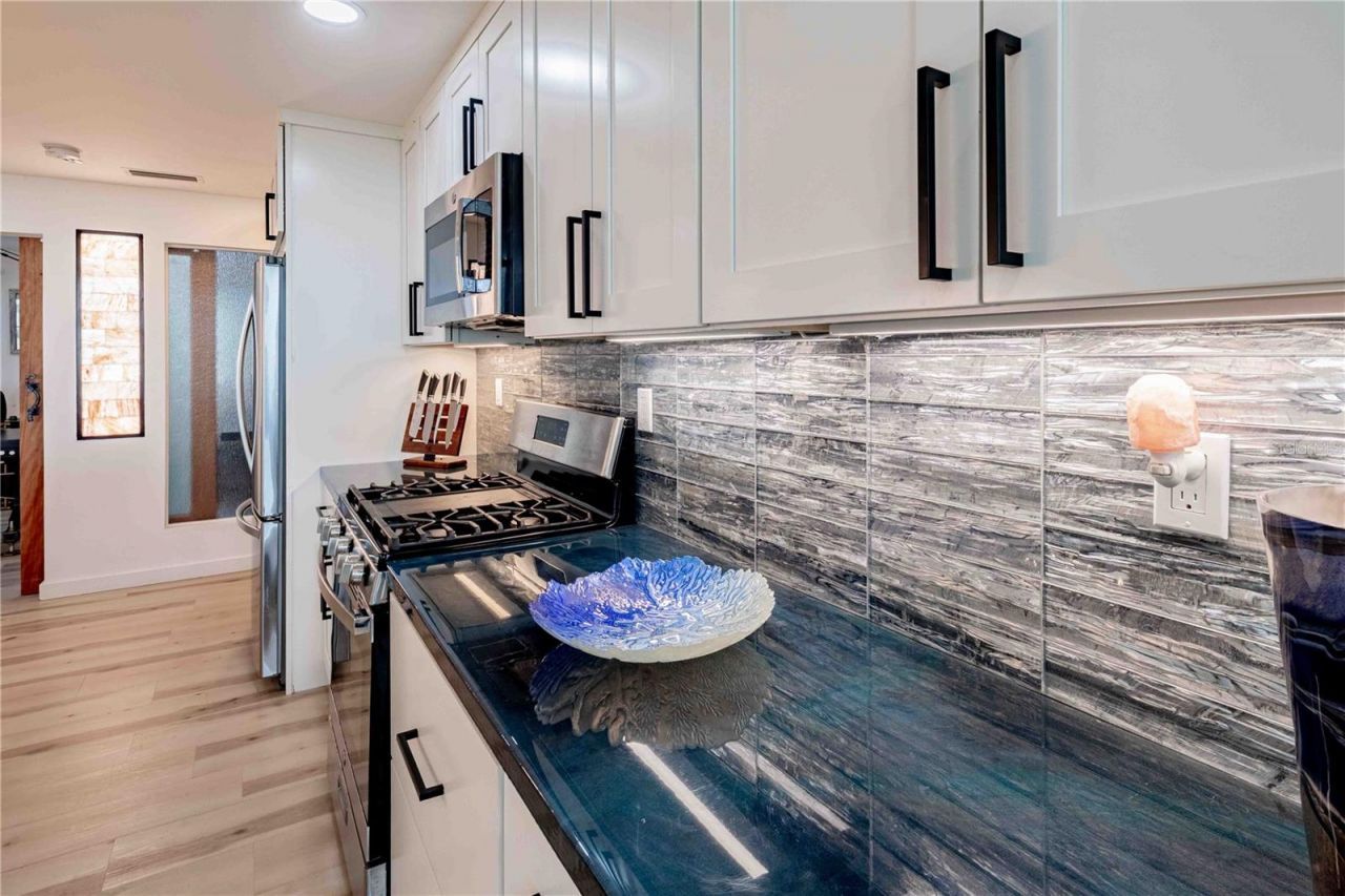 500 S Riverside Drive, Edgewater, FL 32132 Photo