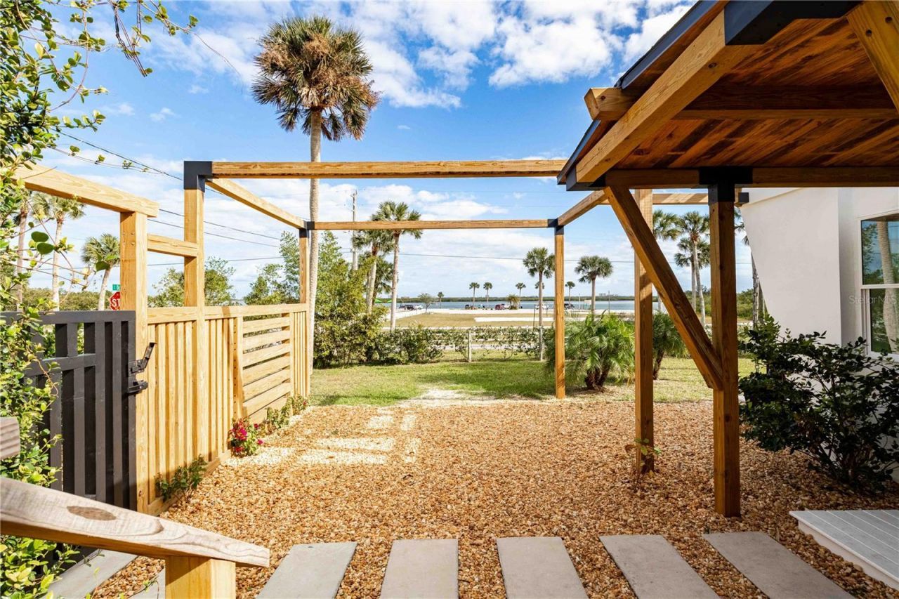 500 S Riverside Drive , Edgewater, FL 32132 Photo