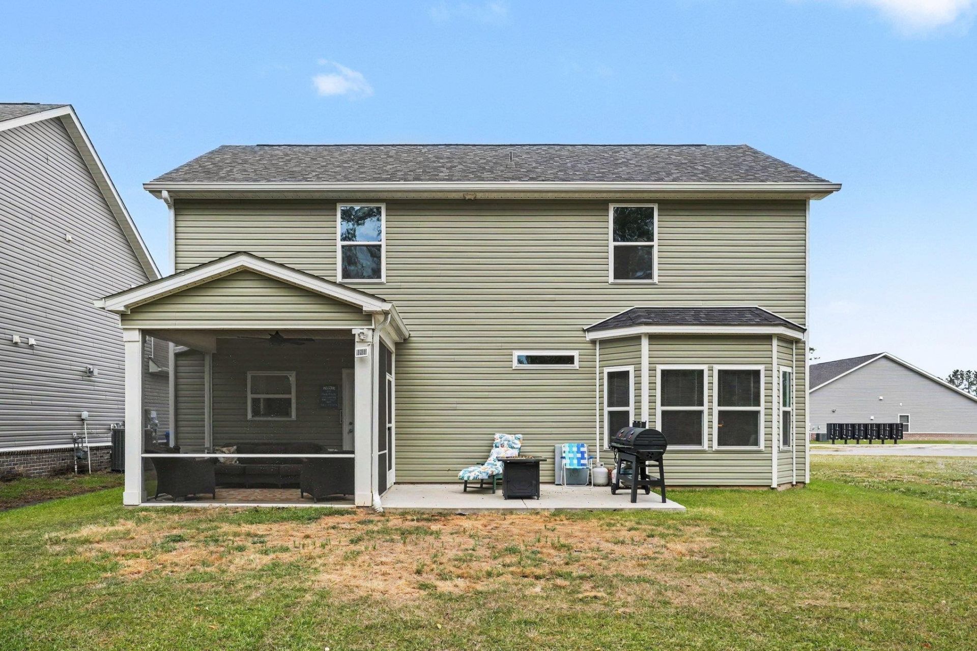 2449 Campton Loop Photo 35
