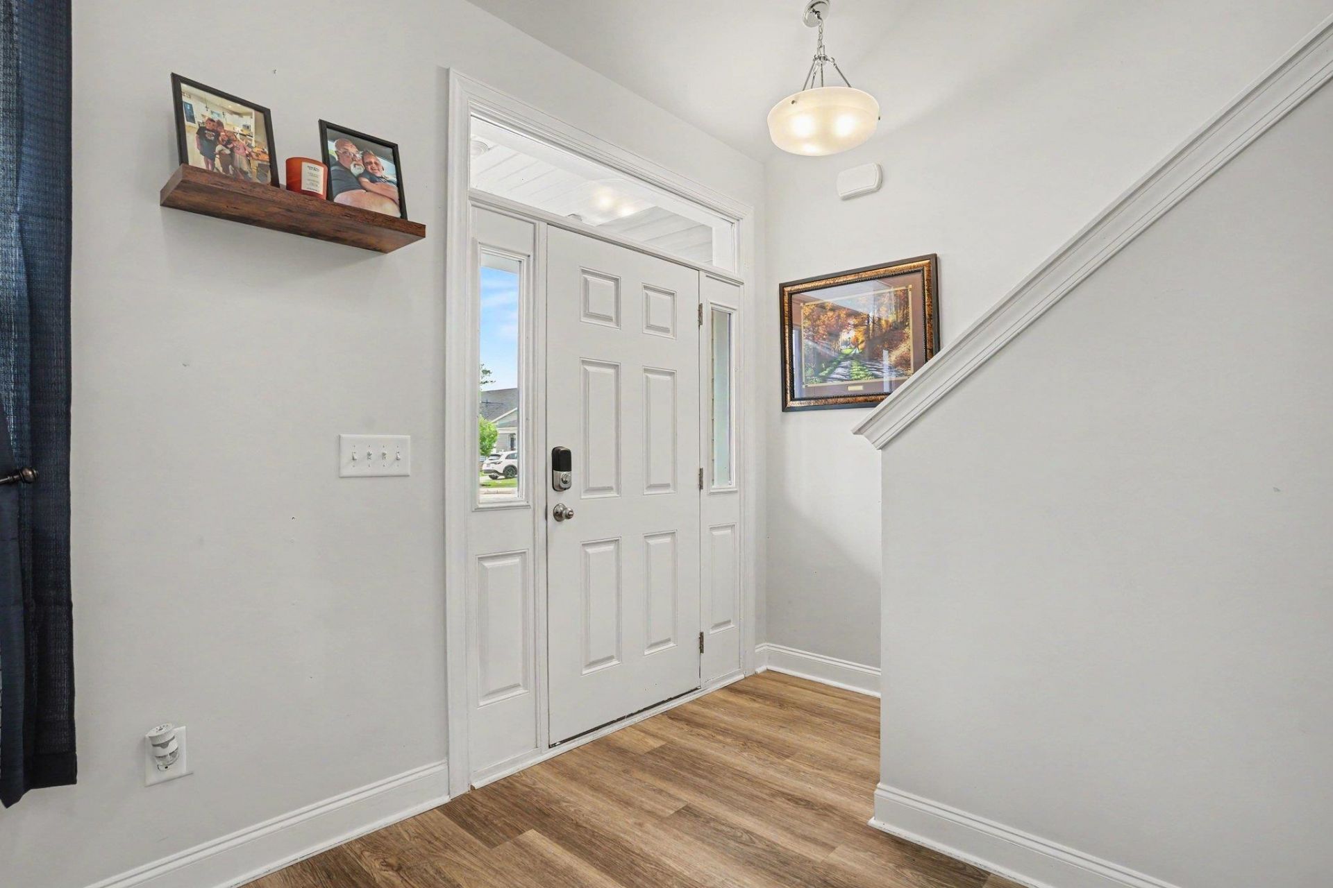 2449 Campton Loop Photo 6