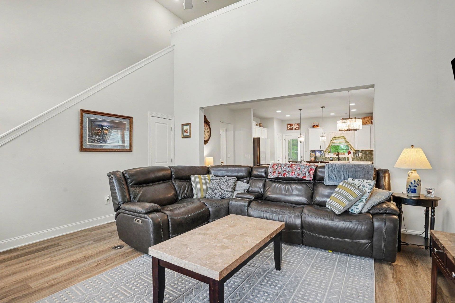 2449 Campton Loop Photo 7