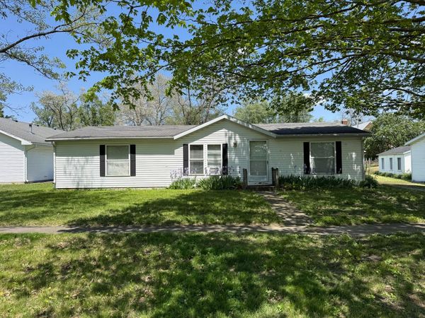 155 E Concord Street , Sheldon, IL 60966