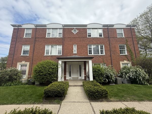733 Dobson Street , Unit 2S, Evanston, IL 60202