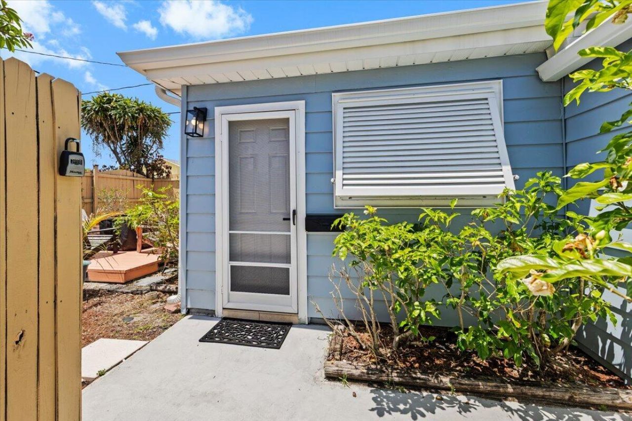 915 N K Street, Lake Worth Beach, FL 33460 Photo