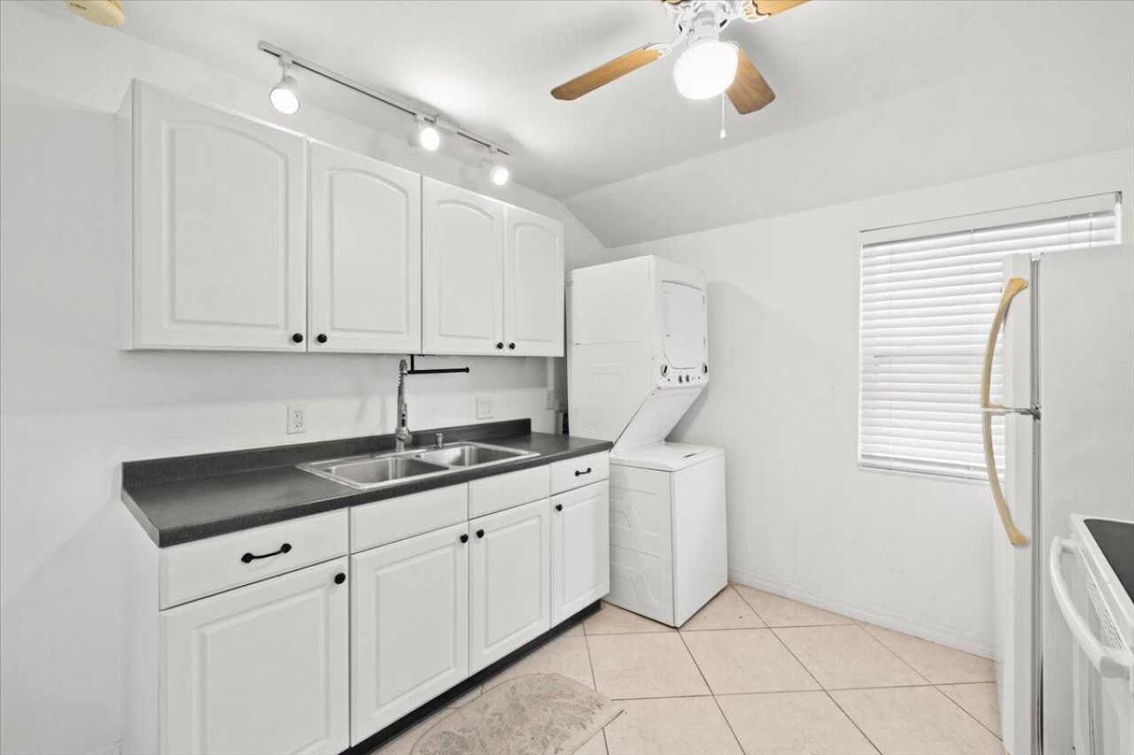 915 N K Street, Lake Worth Beach, FL 33460 Photo