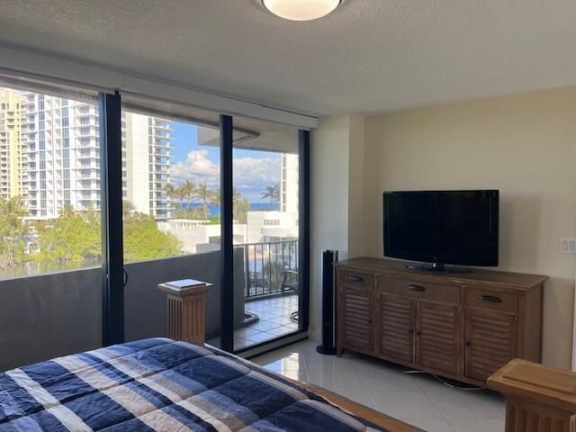 4200 N Ocean Drive, Unit 2-405, Singer Island, FL 33404 Photo