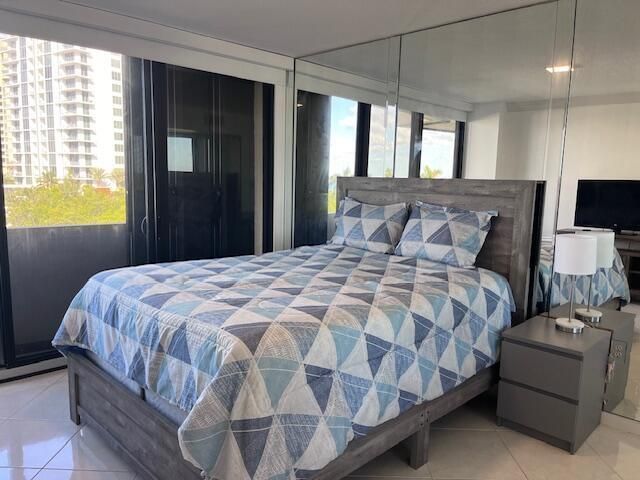 4200 N Ocean Drive, Unit 2-405, Singer Island, FL 33404 Photo