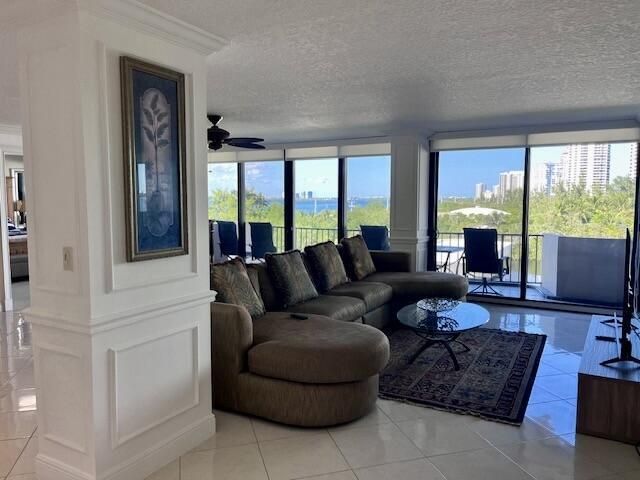 4200 N Ocean Drive, Unit 2-405, Singer Island, FL 33404 Photo