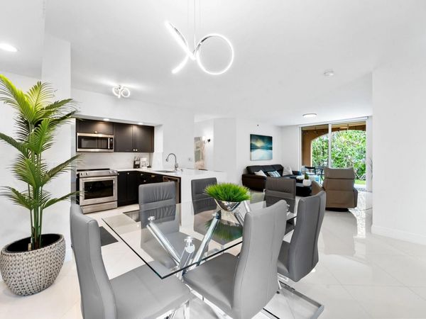 19999 E Country Club Drive, Unit 1108, Aventura, FL 33180
