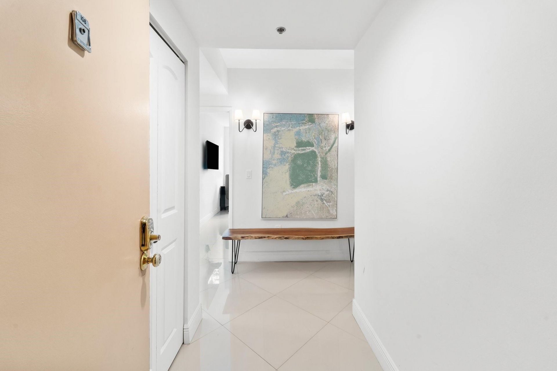 19999 E Country Club Drive, Unit 1108, Aventura, FL 33180 Photo