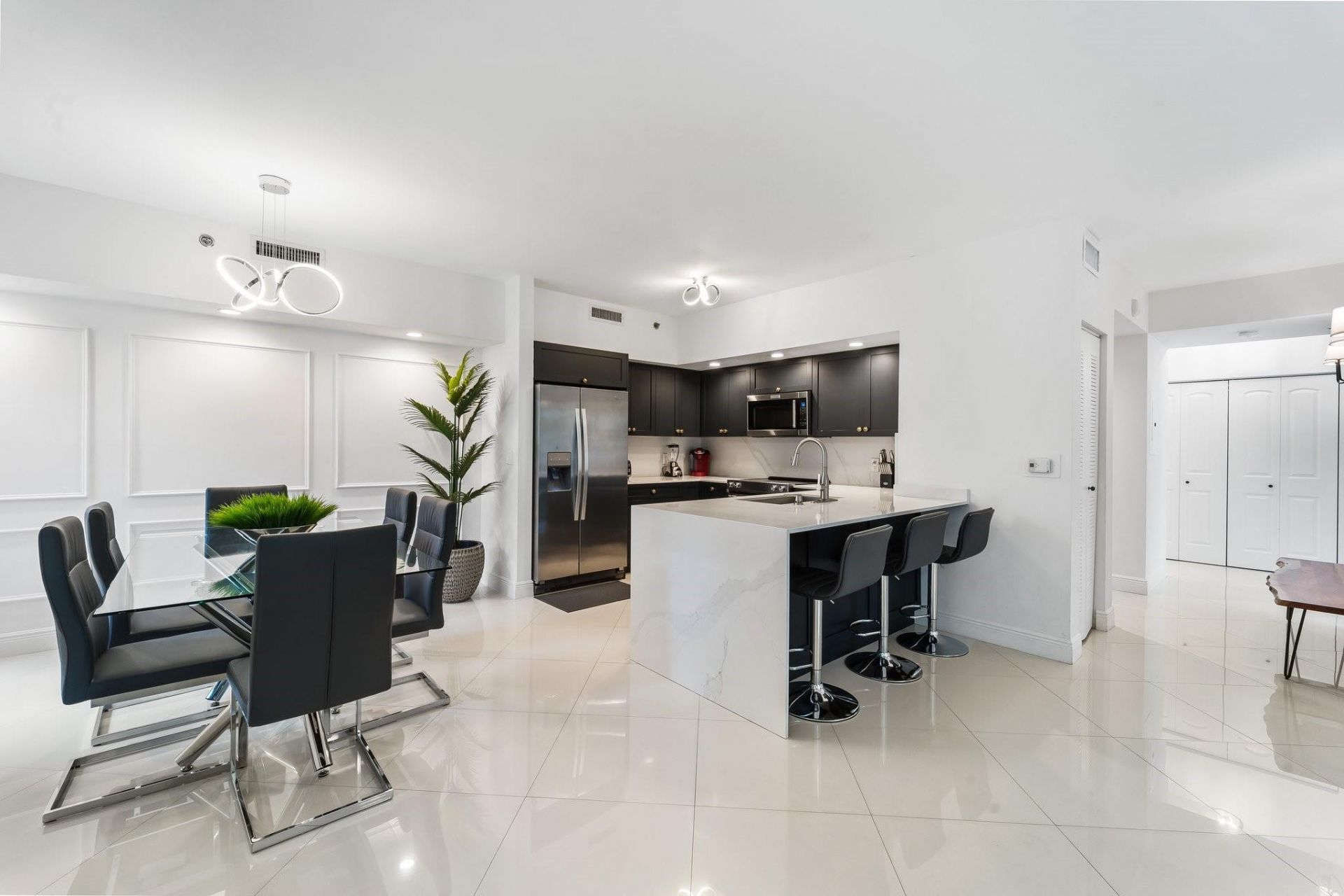 19999 E Country Club Drive, Unit 1108, Aventura, FL 33180 Photo