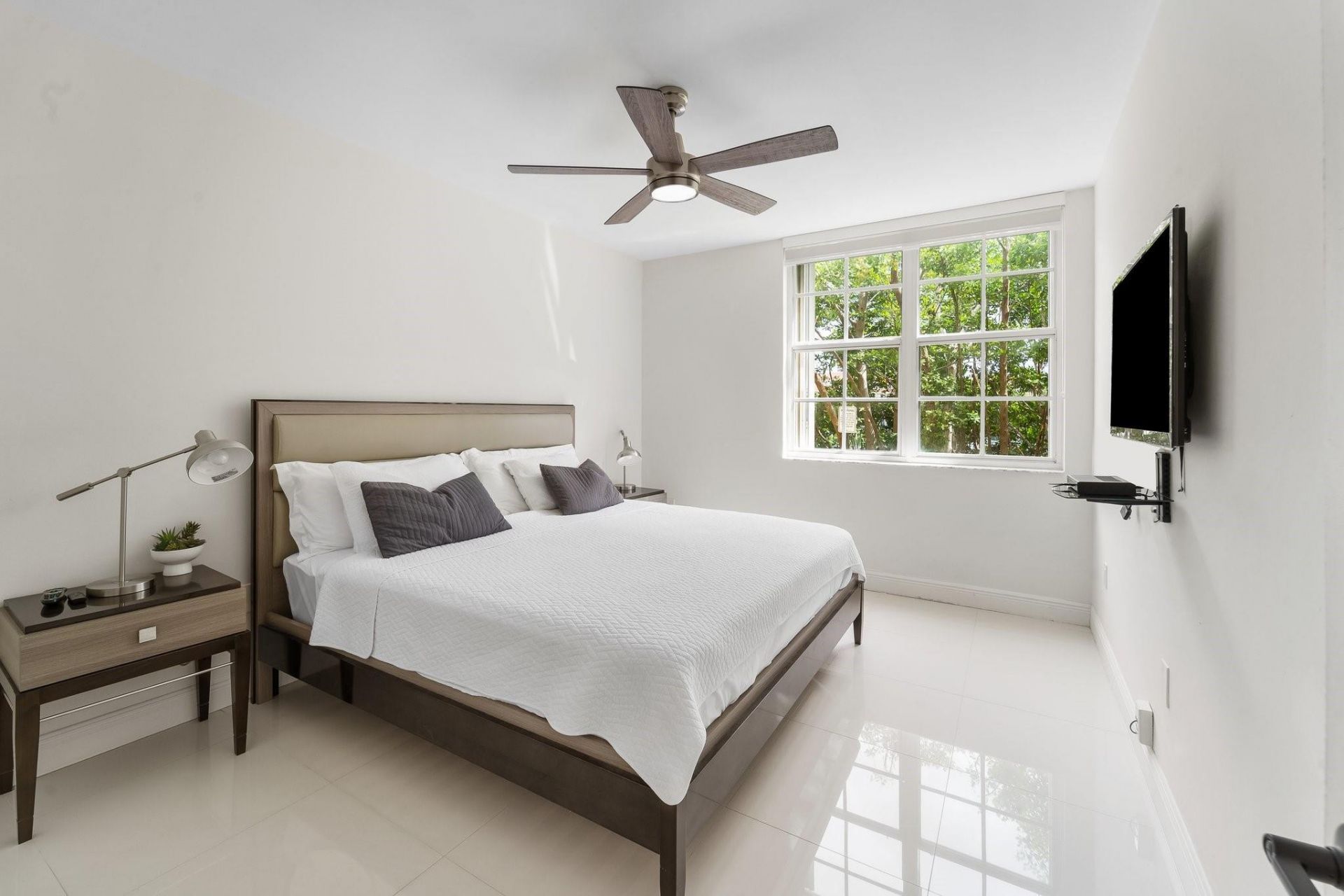 19999 E Country Club Drive, Unit 1108, Aventura, FL 33180 Photo