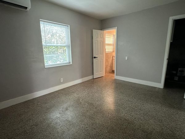 1100 SW 28th Street, Unit 4, Fort Lauderdale, FL 33315