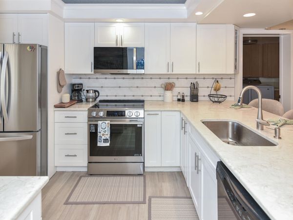 901 Seafarer Circle, Unit 302, Jupiter, FL 33477