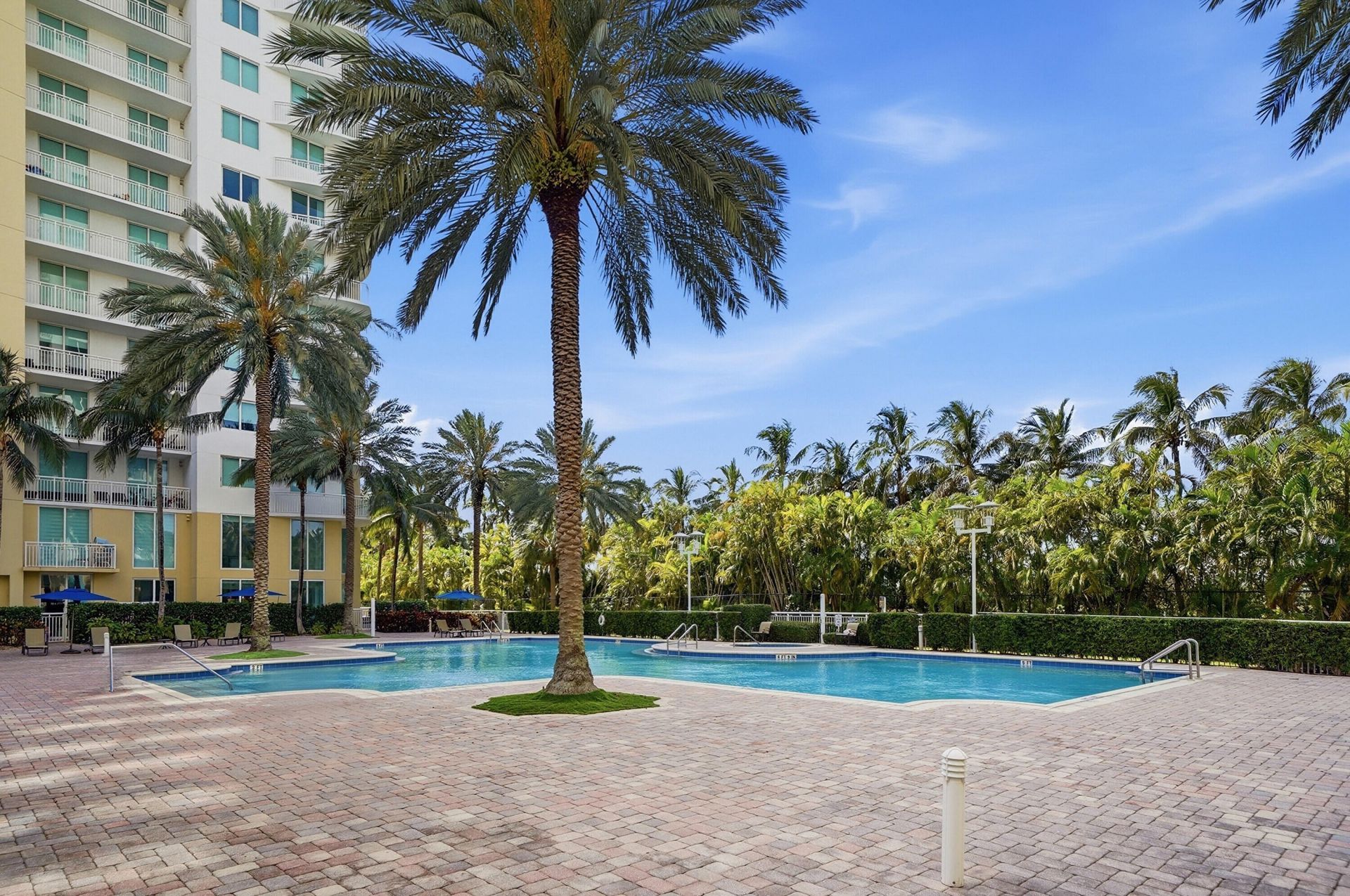 1755 E Hallandale Beach Boulevard, Unit 207e, Hallandale Beach, FL 33009 Photo
