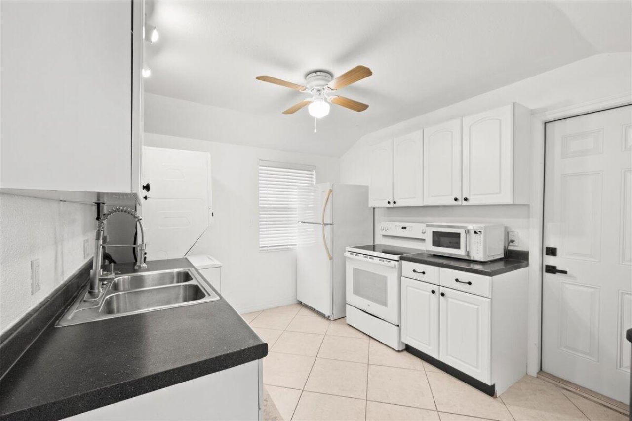 915 N K Street, Lake Worth Beach, FL 33460 Photo