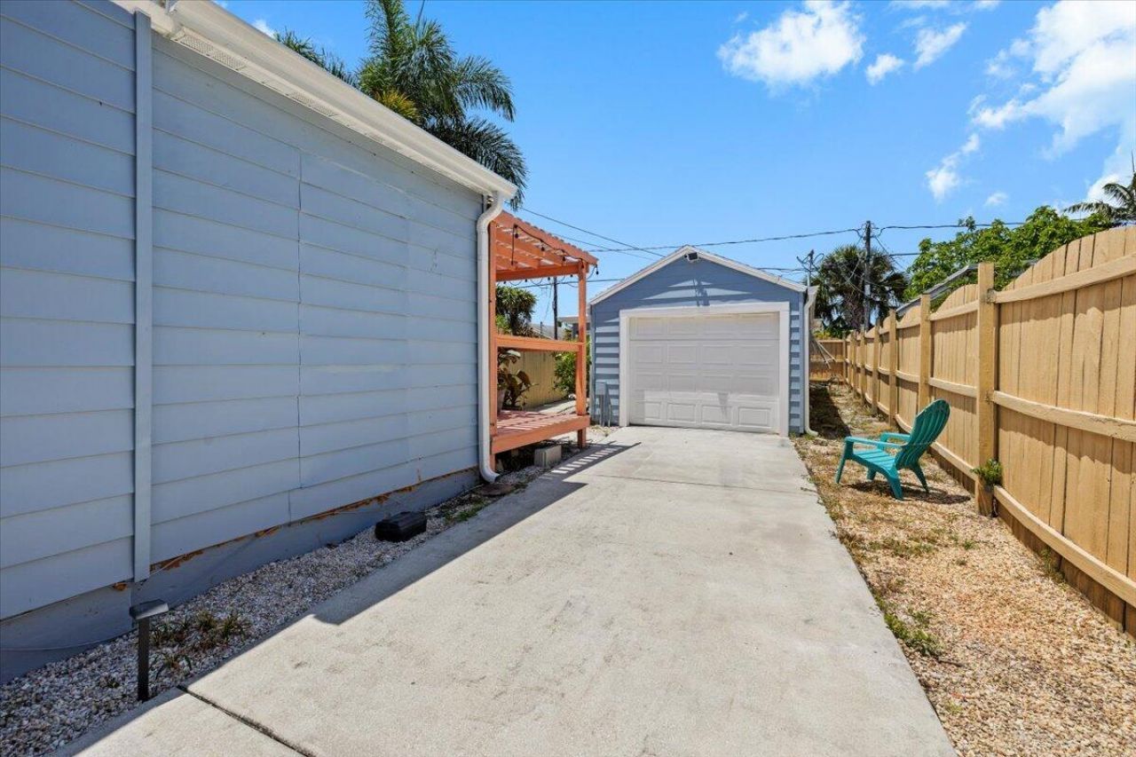 915 N K Street, Lake Worth Beach, FL 33460 Photo