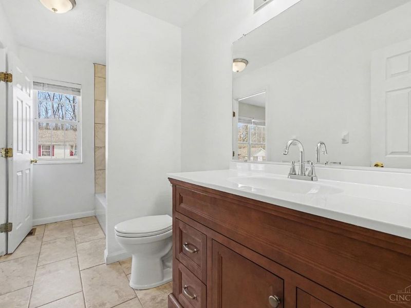 939 Venetian Terrace, Cincinnati, OH 45224 Photo 27